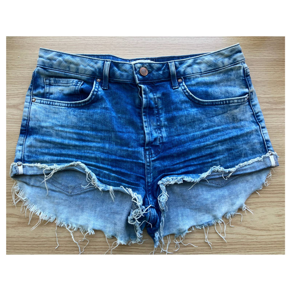 Forever 21 Distressed Short Cut-Off Jean Shorts 29in Waist (Sz8)